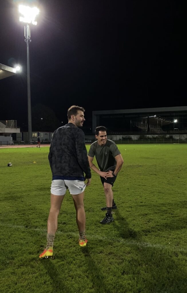 DES SOLDATS AMERICAINS À L’ENTRAINEMENT DES SENIORS