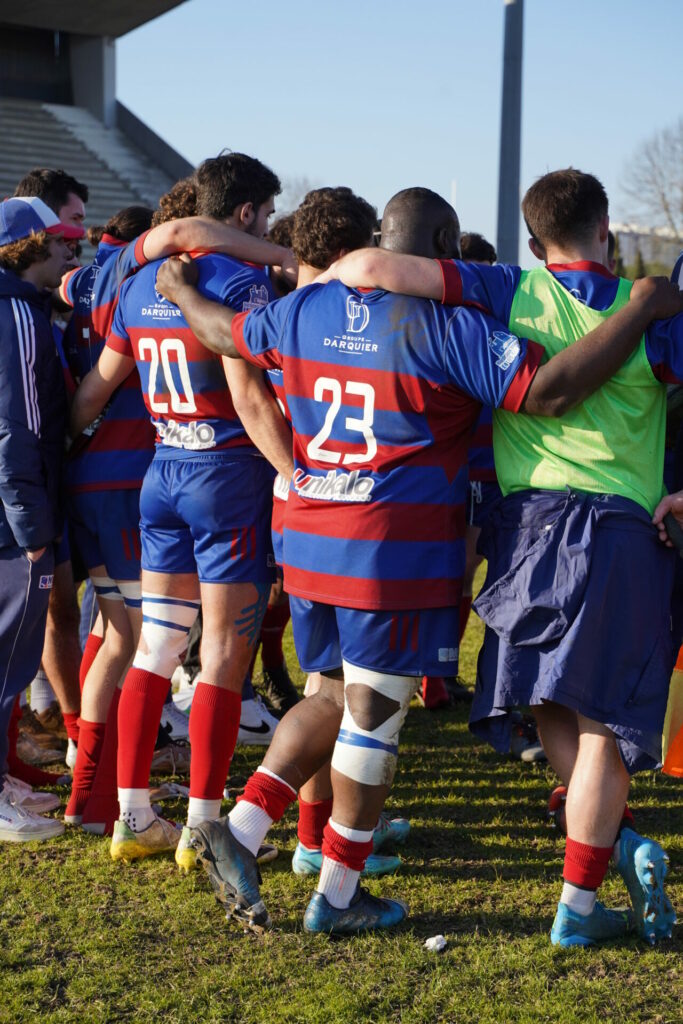 UNE VICTOIRE POUR NOTRE EQUIPE PREMIERE !